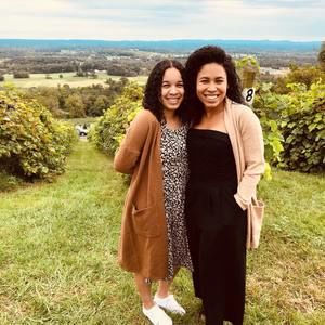 Meet your Posher, Adrianna